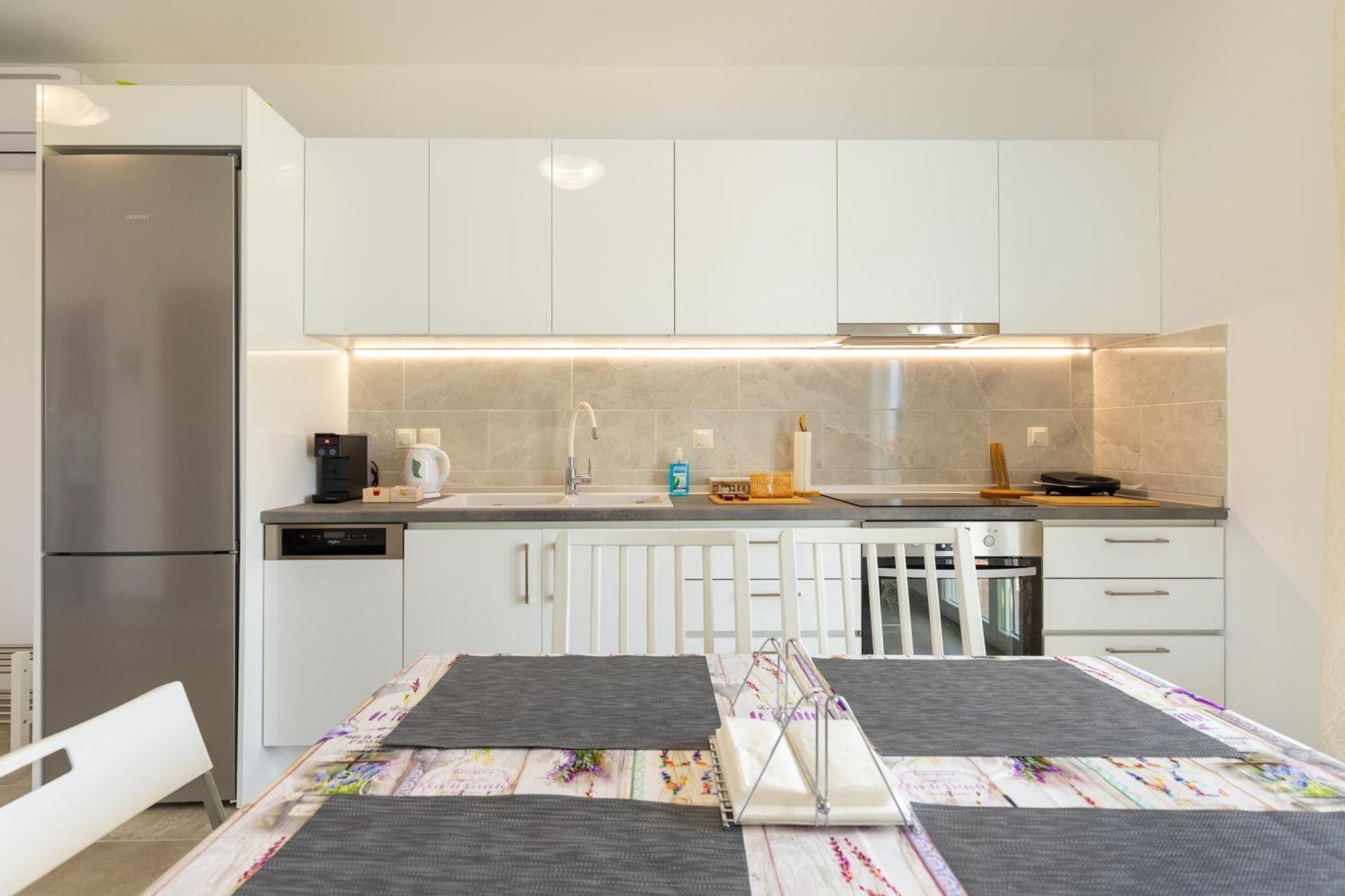 Countryside Apartments First Floor Трикала Экстерьер фото